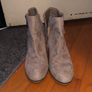 Apt 9 ankle booties
